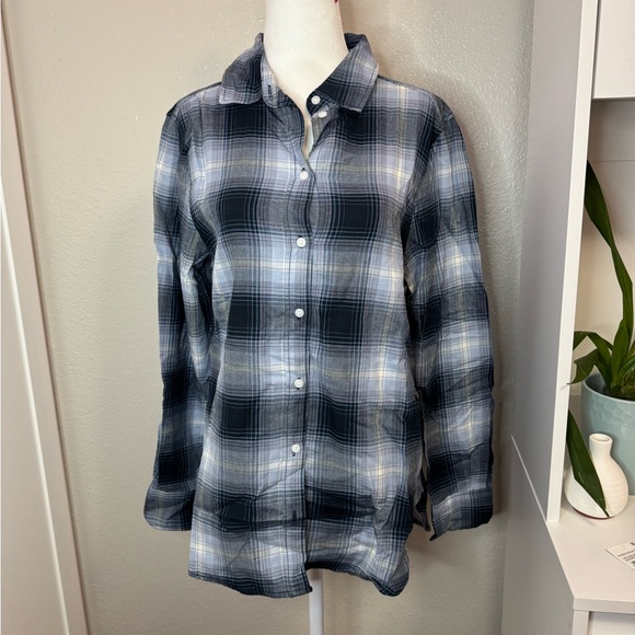 H&M Tops - H&M Blue Plaid Shirt